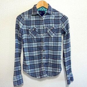 American Eagle Grey Green Stripe Plaid Shirt